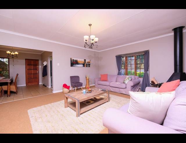 3 BEDROOM HOUSE FOR SALE IN WORLDS VIEW